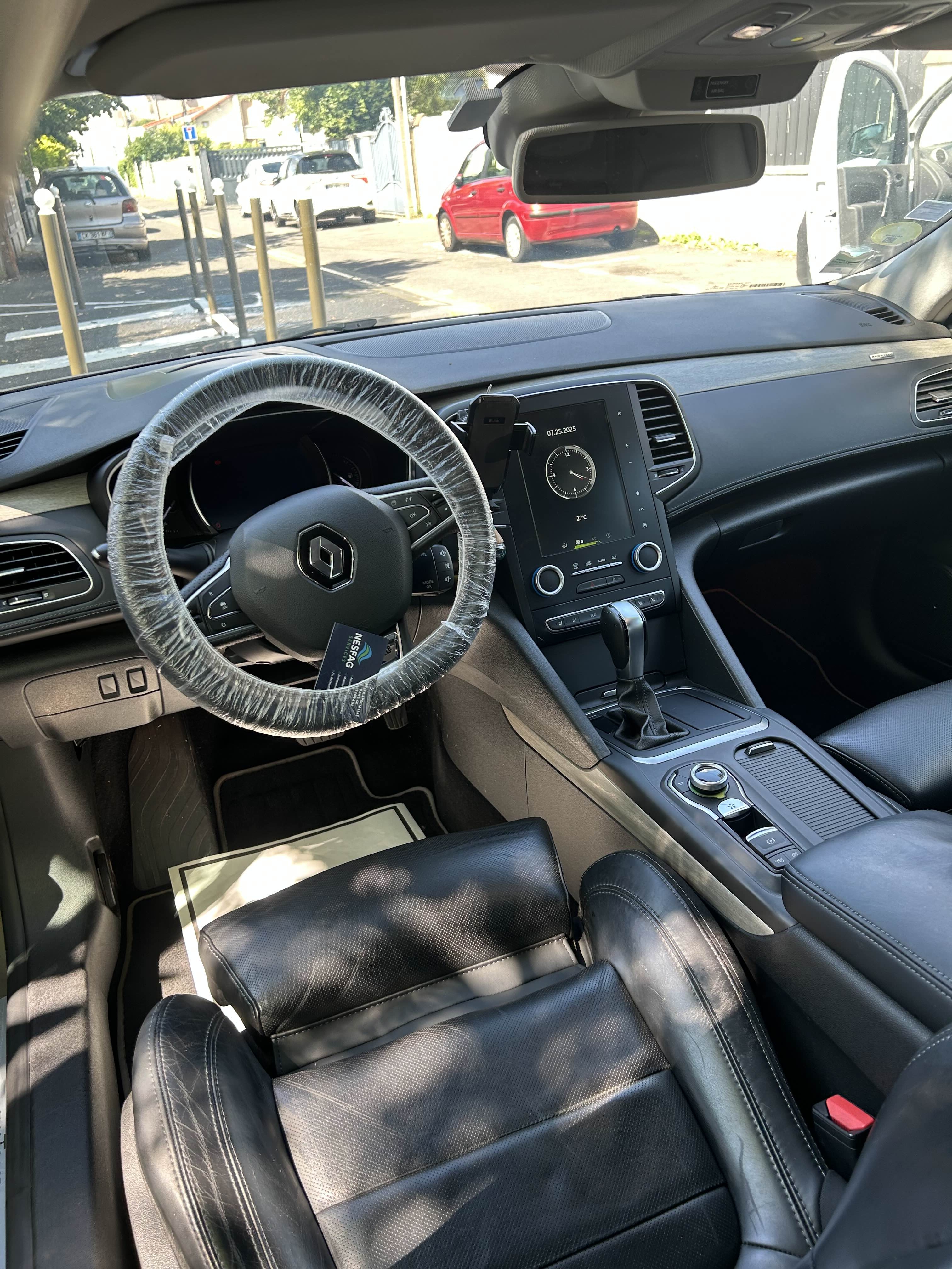 Avant nettoyage véhicule